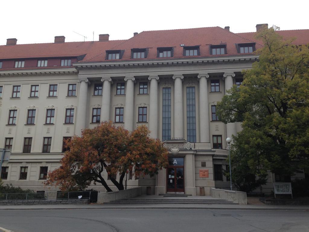 Ubytovani V Brne - Schodova Brno Bagian luar foto